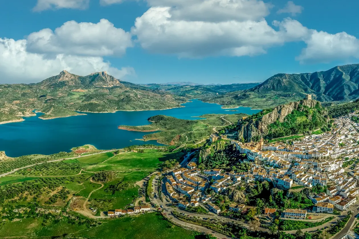 Impressive views like this picture of Zahara de la Sierra in Andalusia await on an Inbound Spain multi-day tour.